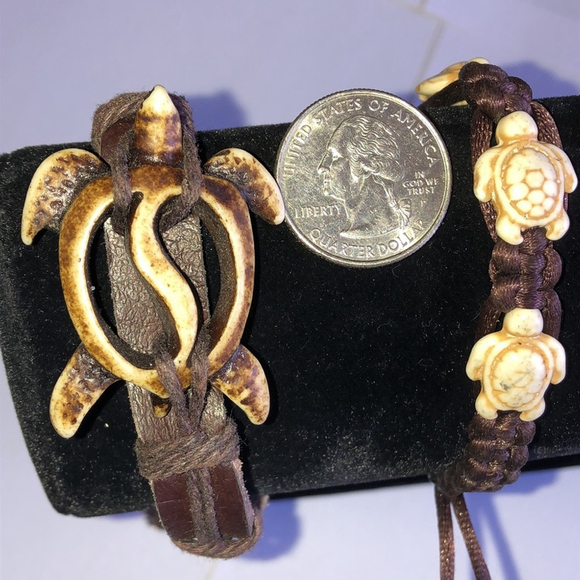Lot of 2 Brown Leather Carved Turtle Adjustable Boho Bracelets - Picture 4 of 8